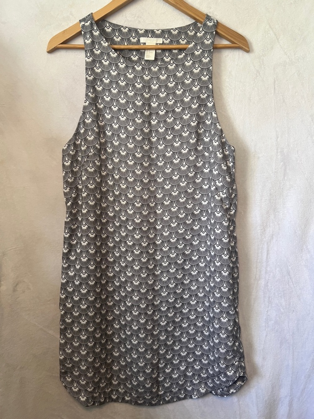 H&M Scallop Pattern Tank Dress Black & White Size 8 Minimalist Boho